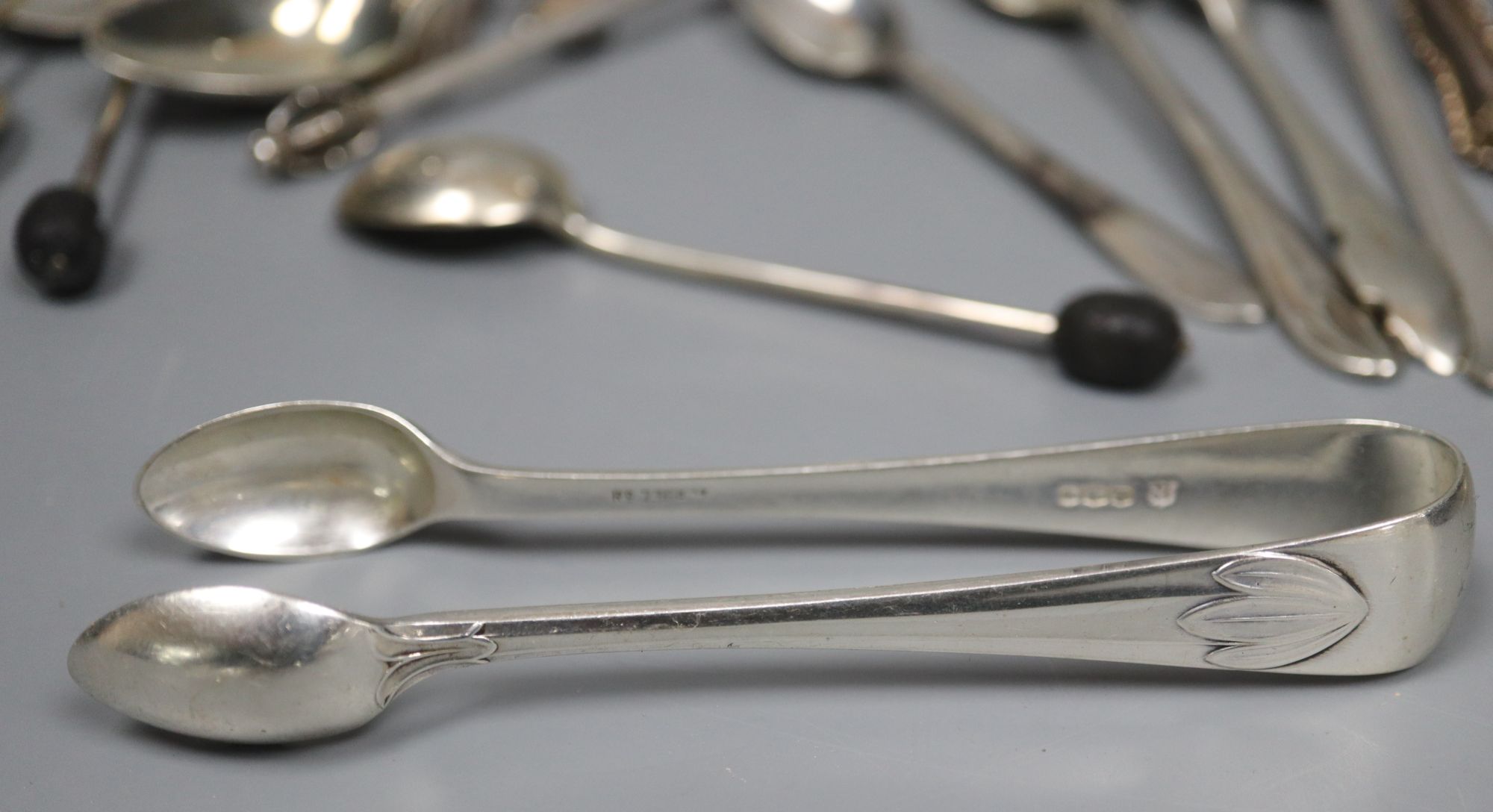 A silver mustard and a quantity of assorted small silver cutlery, gross 16.5 oz.